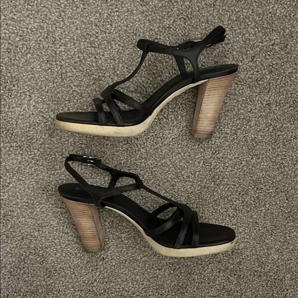 Tod's Elegant Brown Strappy Heels